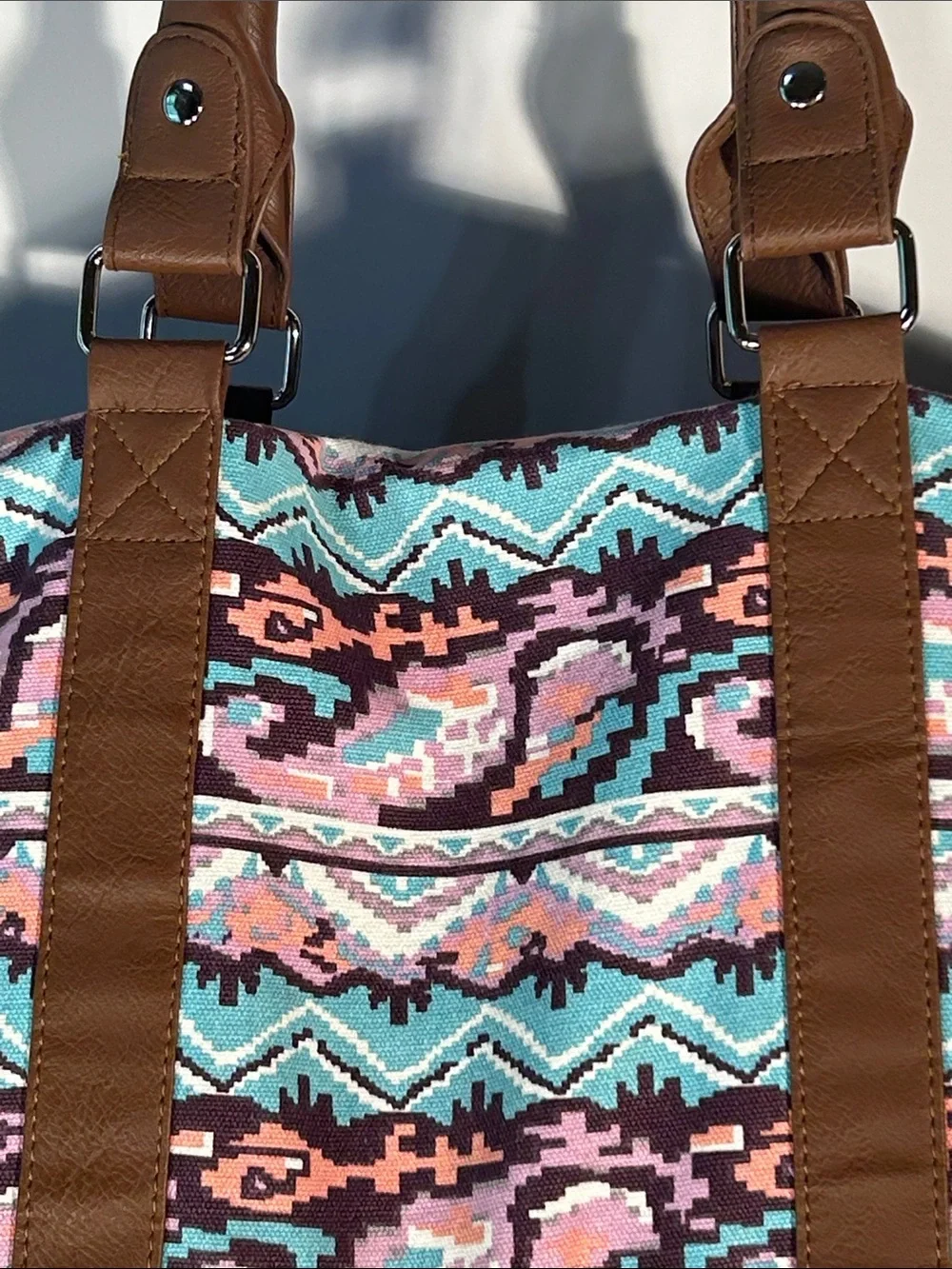 Steve Madden Tote Bag Aztec Print Overnighter Carry On Travel Vacation Resort